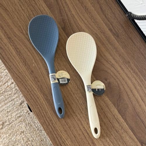 ملعقه طبخ سيلكون