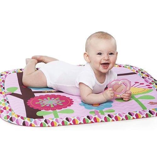 صالة ألعاب تغريدات ساحرة