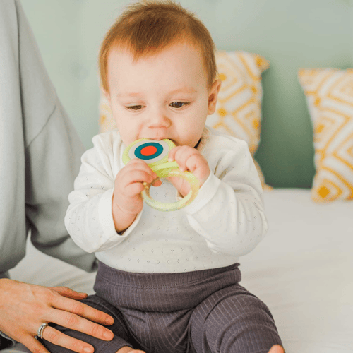 عضاضة وردية للأطفال +4 أشهر من سوافينكس