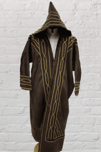 فروة رجالي مخمل عودي شريط ذهبي