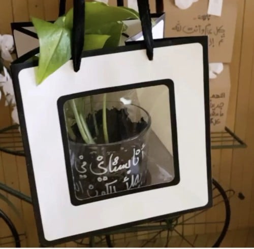 كيس مربع بواجهه شفاف متوسط