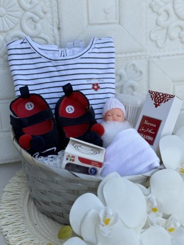 مبروك البنوته