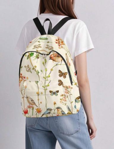 شنطة ظهر أنيقة وعملية