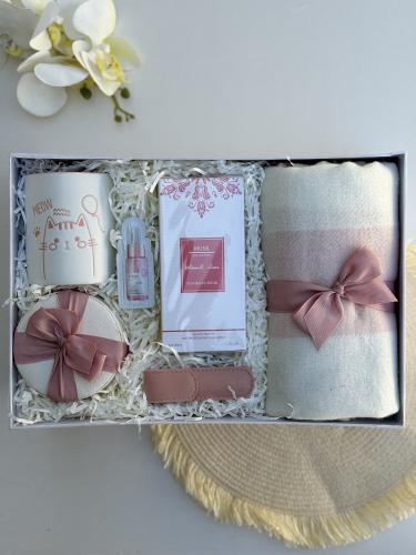 يا حبيب القلب وكل الدنيا.