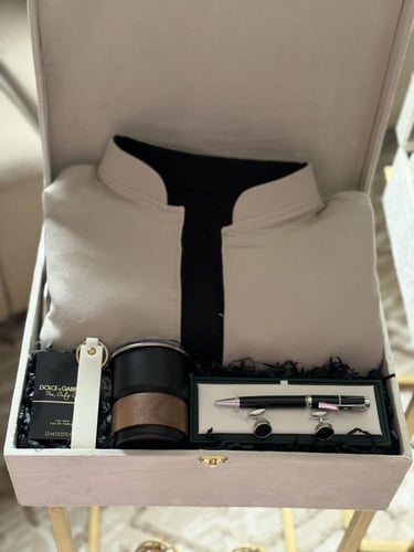 صندوق "الرقي الكلاسيكي ووقار الإطلالة"