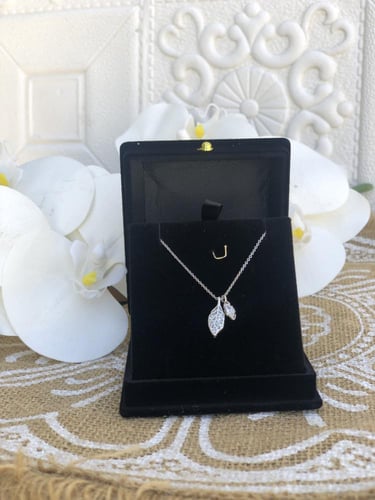 سلسال لمسه اناقه - لايتغير لونه شبيه لللذهب