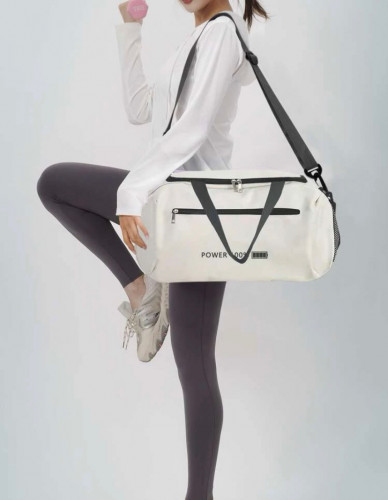 شنطه انيقه للنادي