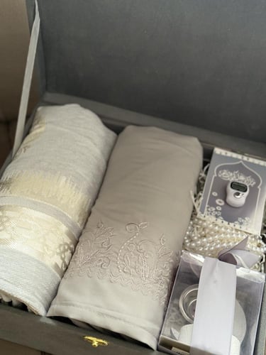 "لمسة فخامة.. في كل قطعة."