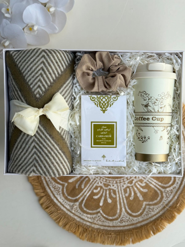 صندوق "دفء الكارداموم وأناقة الإهداء الملكية"