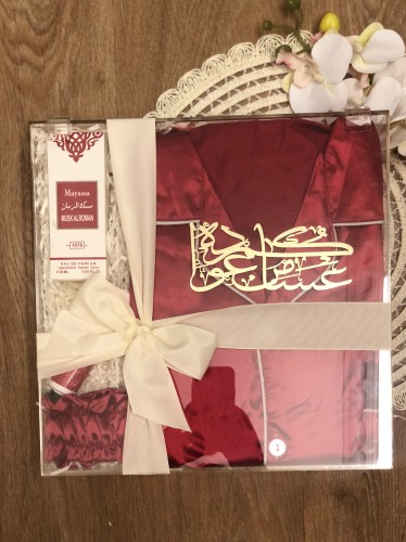 لا يحلو العيد الا بصحبتك فيه ، كل عام وأنت في أمان...