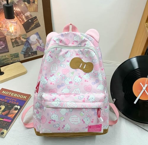 شنطة ظهر أنيقة وعملية