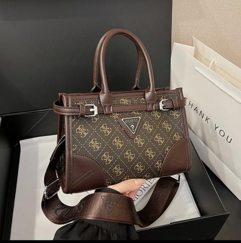 شنط GUESS هاي كوالتي