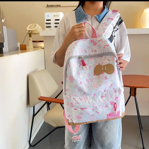 شنطة ظهر أنيقة وعملية