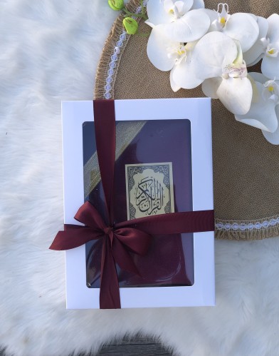 رمضان كريم - سجاد مخمل ومصحف - عودي