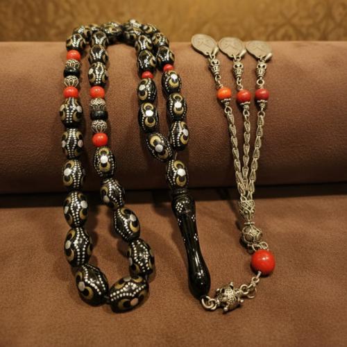 يسر حجازي مطعم بالفضة مع مرجان نجمة الهلال قديم