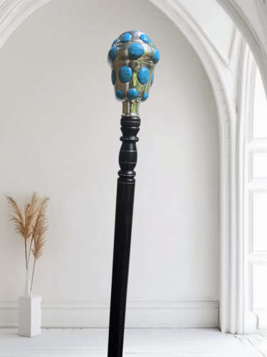 عكاز ملكي من خشب الابنوس برأس فضه عيار 1000مطعمه ب...