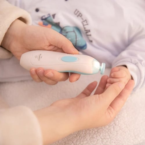 مبرد تقليم أظافر الأطفال وحديثي الولادة مع ضوء LED...