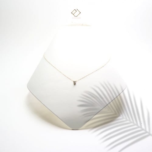 سلسال ذهب ينتصفة حبة الماس