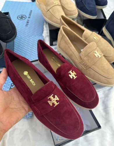 شوز رقم 928