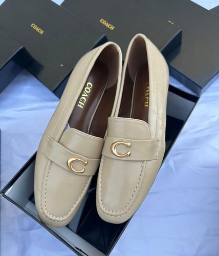 فلات رقم 879