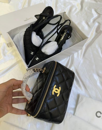 طقم شانيل رقم 701