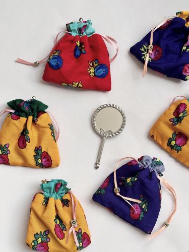 حقائب المرايا الشعبية