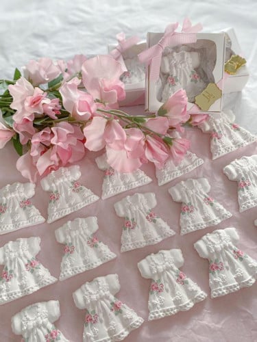 10 حبات توزيعات الفستان المعطر