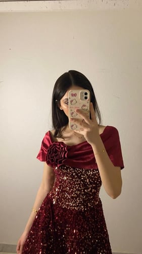 فستان وردة الجمال