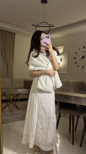 فستان نوفا الدانتيل الأبيض