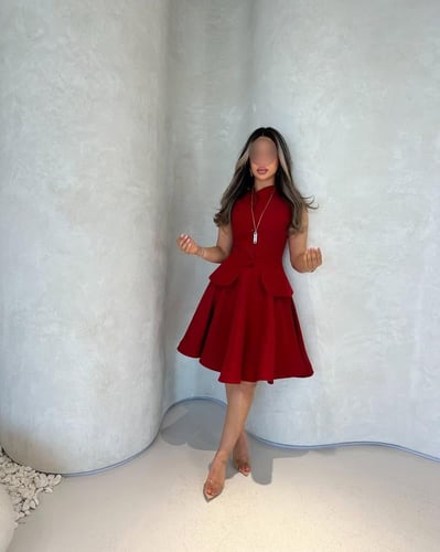 فستان احمر ناعم