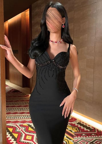 فستان ميدي أسود باربي بتطريز يدوي فاخر