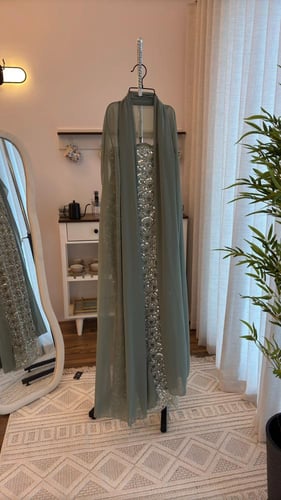 فستان لمار ون