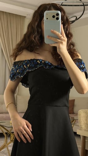 فستان أزرق الليل