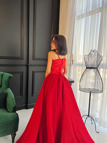 فستان احمر سهرة