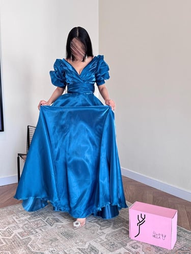 فستان لتينا