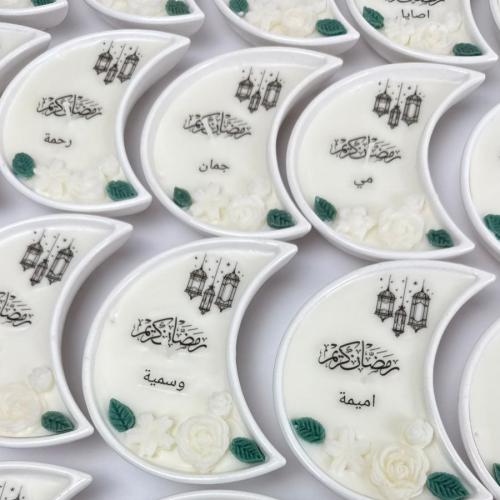 شمعة الهلال صغير