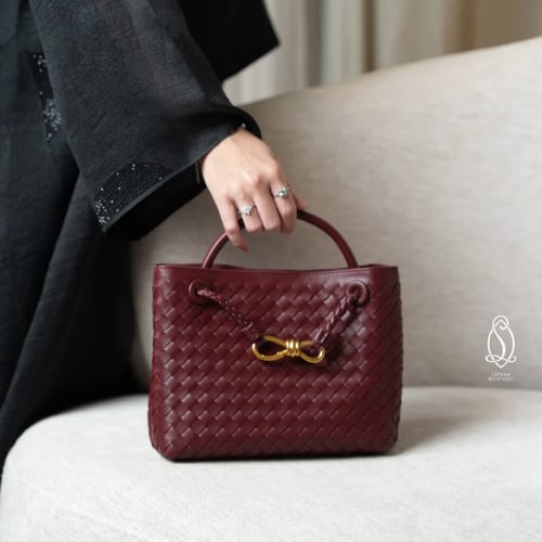 بوتيغا انديامو | عنابي