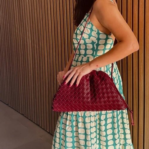 ذا باوتش لارج عنابي