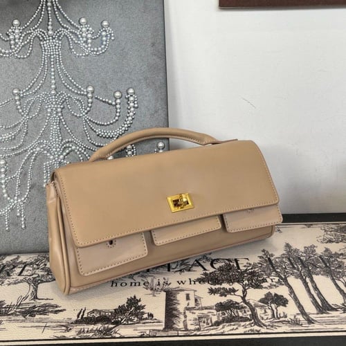 بالنسياغا كلاتش | بيج