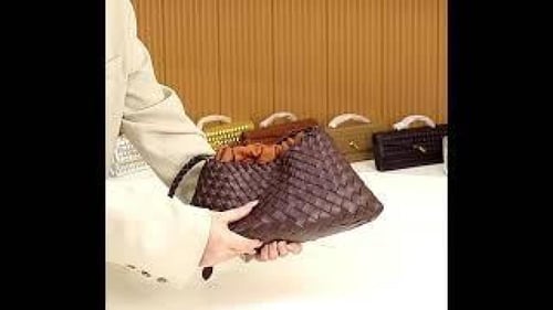 دراغون روزانا | أزرق