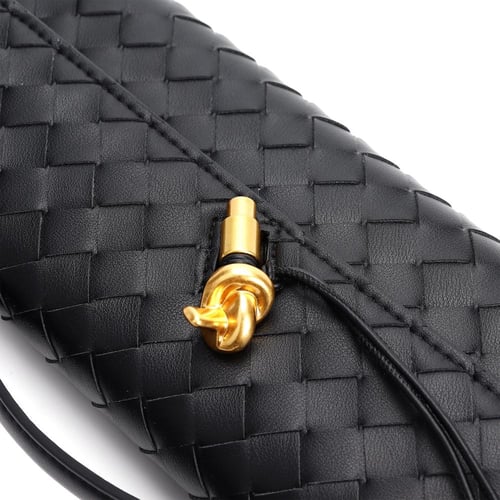 لونق كلاتش انديامو | أسود