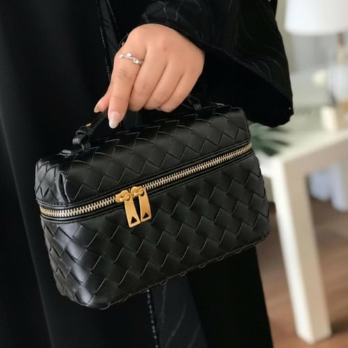 بوتيغا فانيتي | أسود