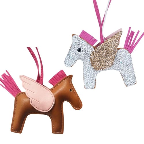 تعليقة حصان كريستال