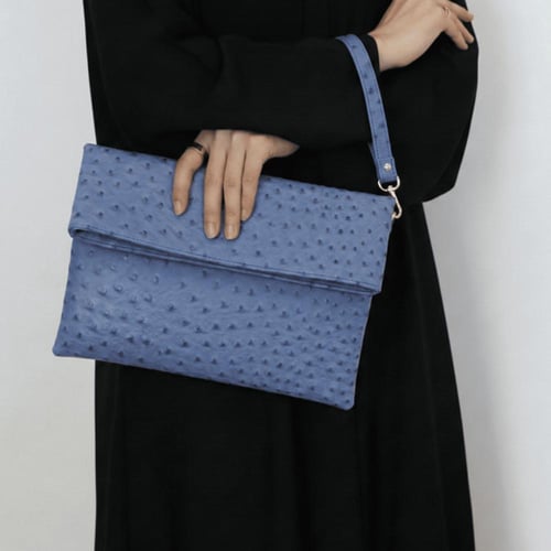 كليك باوتش | أزرق