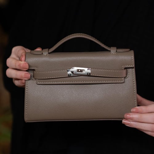 كيلي بوشيت | كاكي