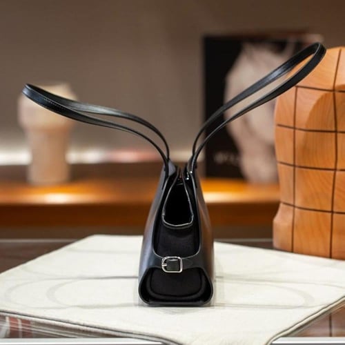 هيرميس تابلير | أسود