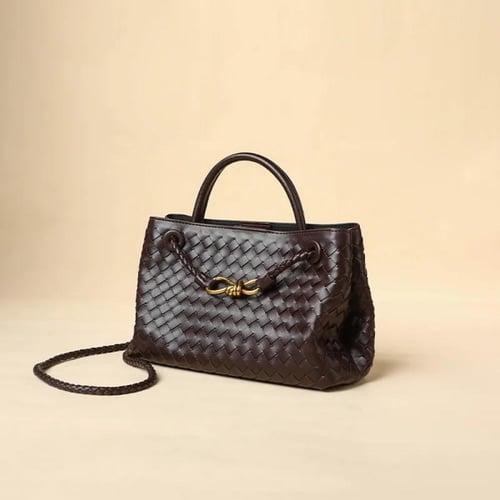 انديامو ايست ويست | بني