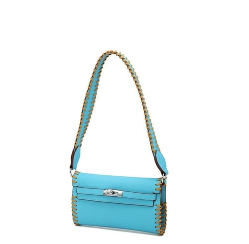 كيلي تريساج | أسود