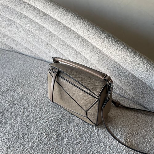 لويفي سمول | كاكي