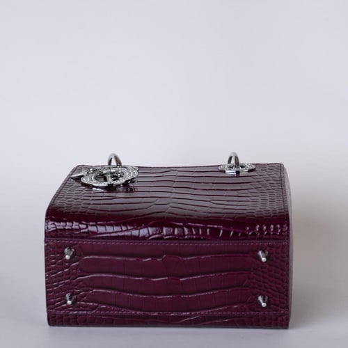 ليدي ديور | بنفسجي